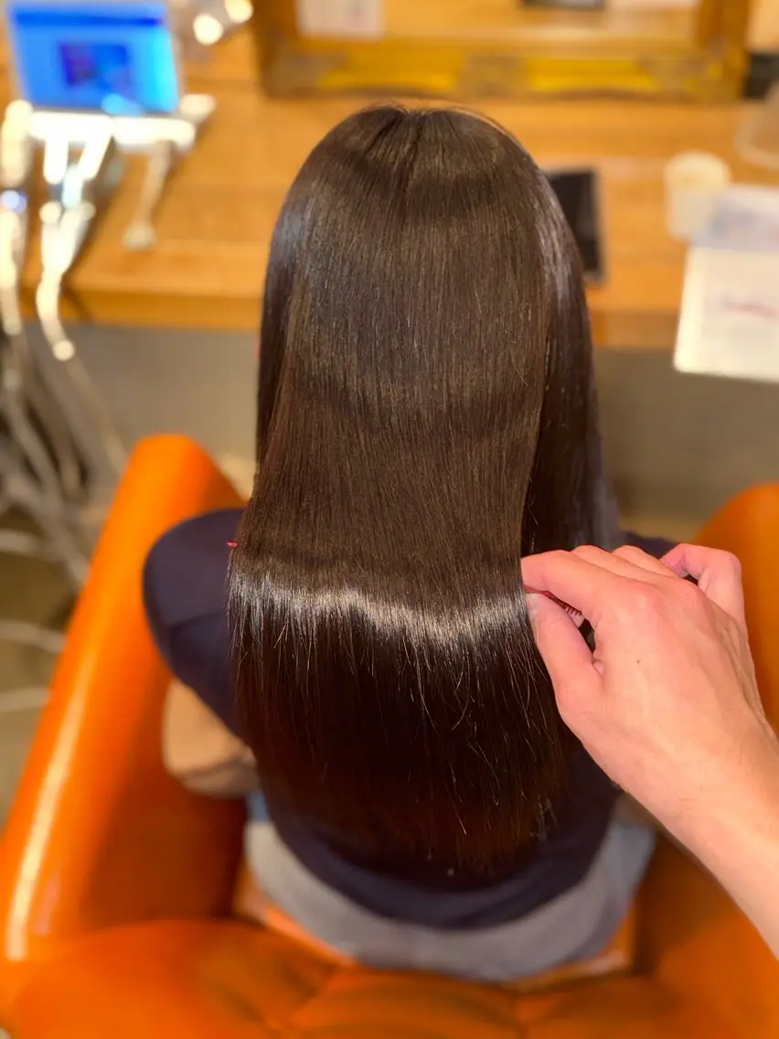 セミロング カット ヘアカラー トリートメント 髪質改善/美髪矯正 林田和真のヘアスタイル