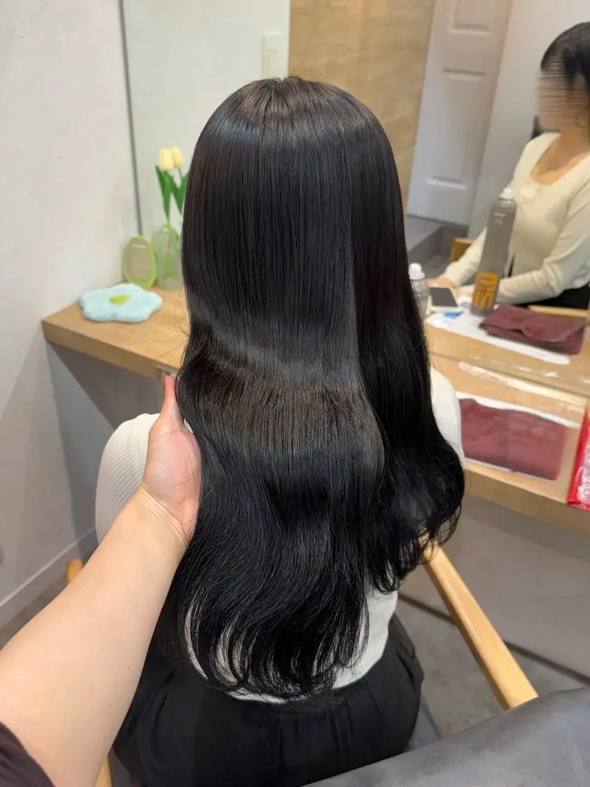 セミロング カラー ヘアアレンジ 黒髪 ブルーカラー ブルーブラック ヘアカラー トリートメント 髪質改善縮毛矯正/ エクステ/ひふみ🌛のヘアスタイル