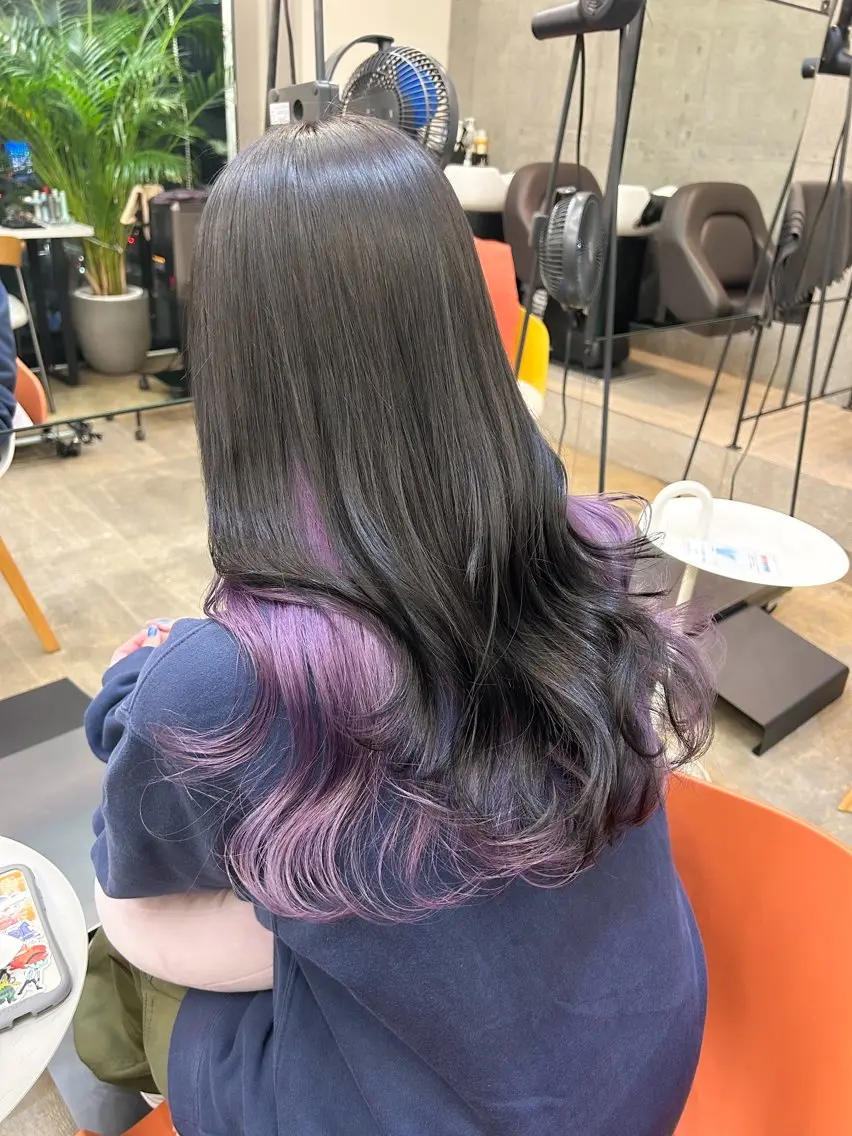 カラー ブリーチ ダブルカラー ハイトーンカラー ブリーチなしカラー ウルフ/レイヤー/ ブリーチカラーのヘアスタイル