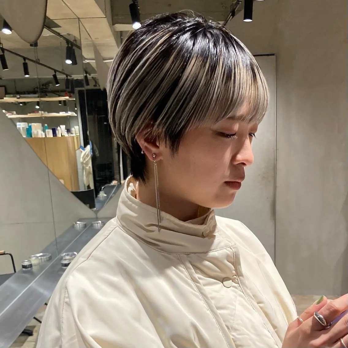 ショート カラー ショートボブ ショートレイヤー ハンサムショート ベリーショート アッシュ 🌈圧倒的デザイン力 内井省吾のヘアスタイル