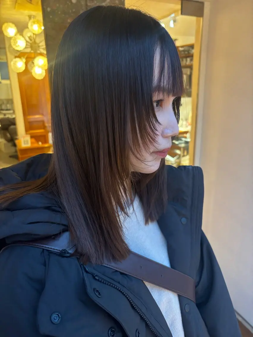 ミディアム レイヤーカット 軍司 美夏のヘアスタイル