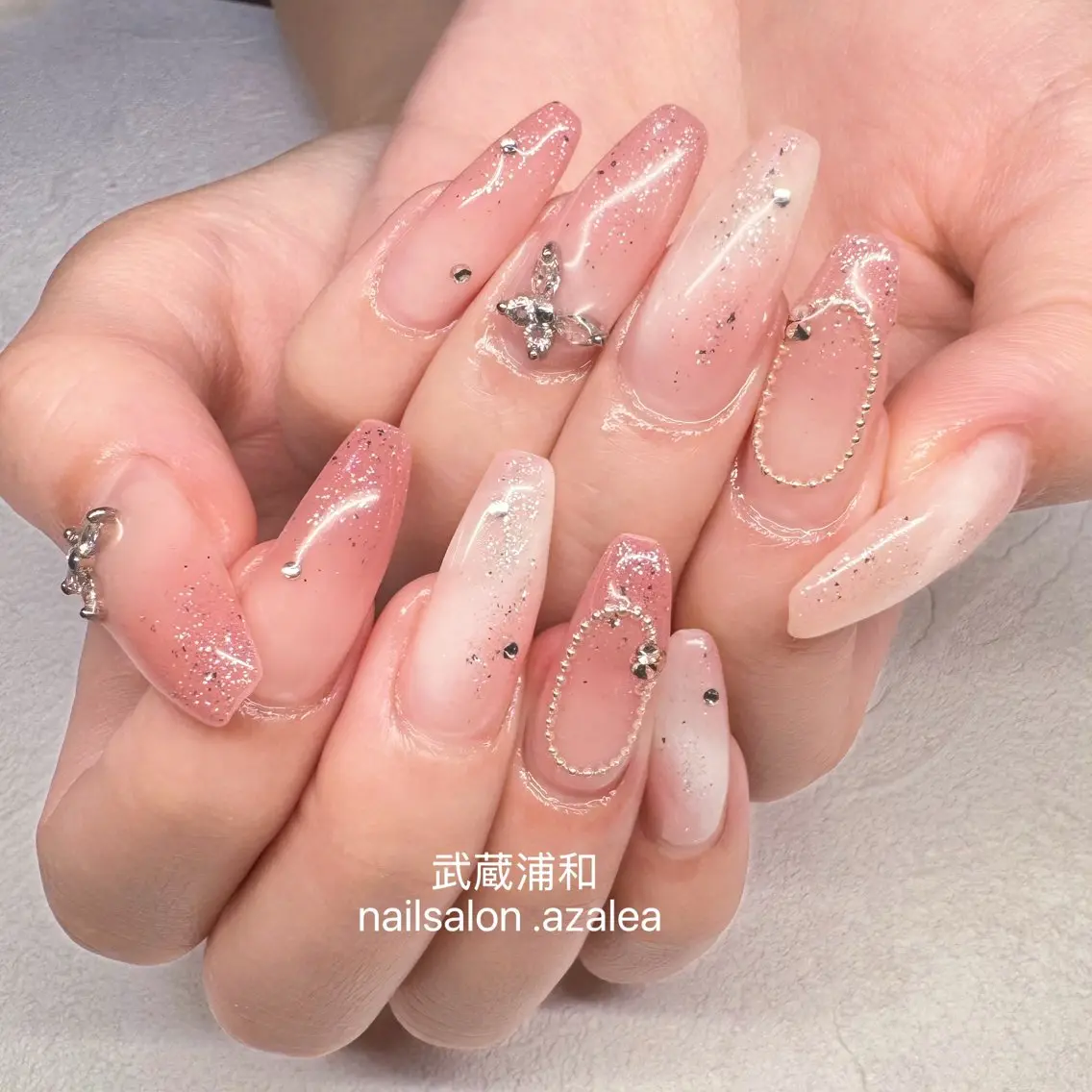 ネイル ハンドネイル R inのネイルデザイン