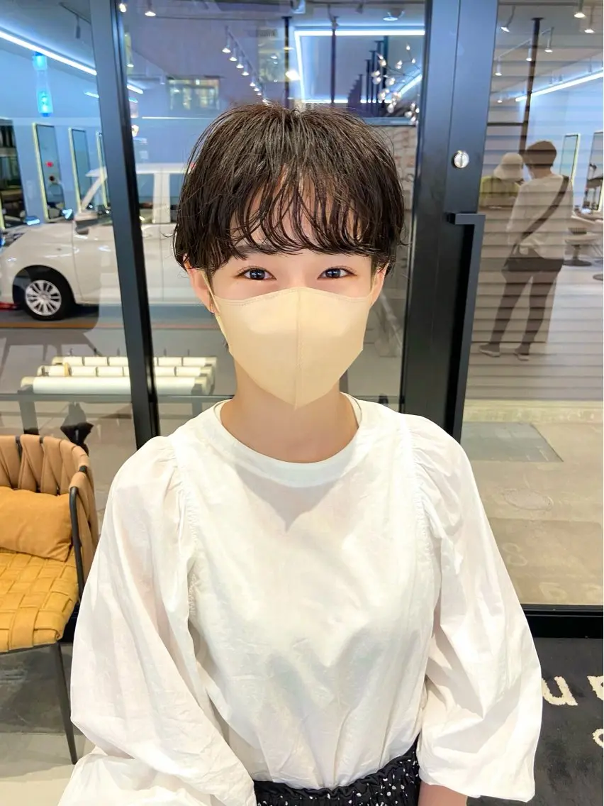 ショート レイヤーカット 瑠輝のヘアスタイル