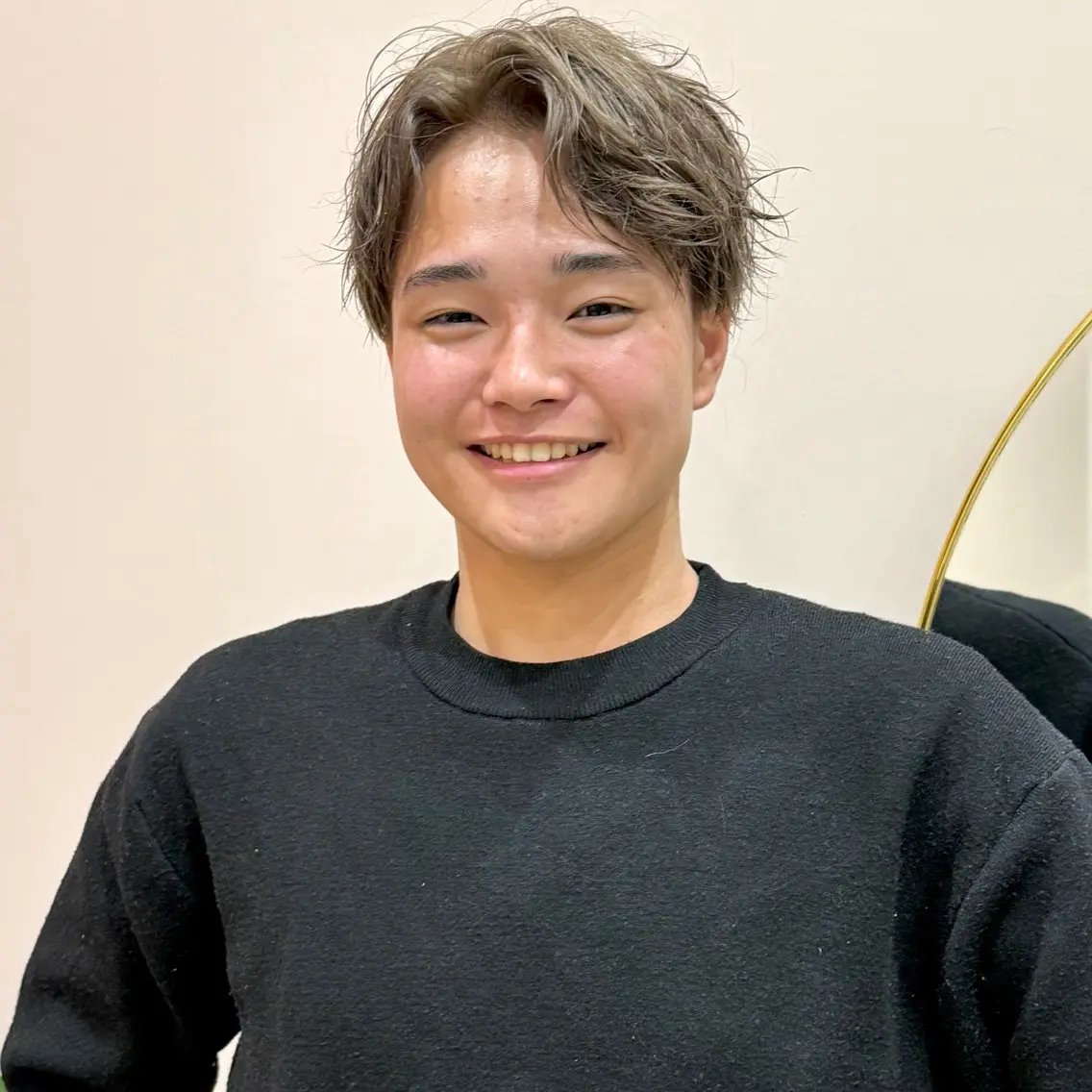 カラー メンズ メンズブリーチ アッシュ アッシュグレー アッシュグレージュ ブリーチ カット ヘアカラー 艶ブリーチカラー✨ ボブレイヤーSakiのヘアスタイル