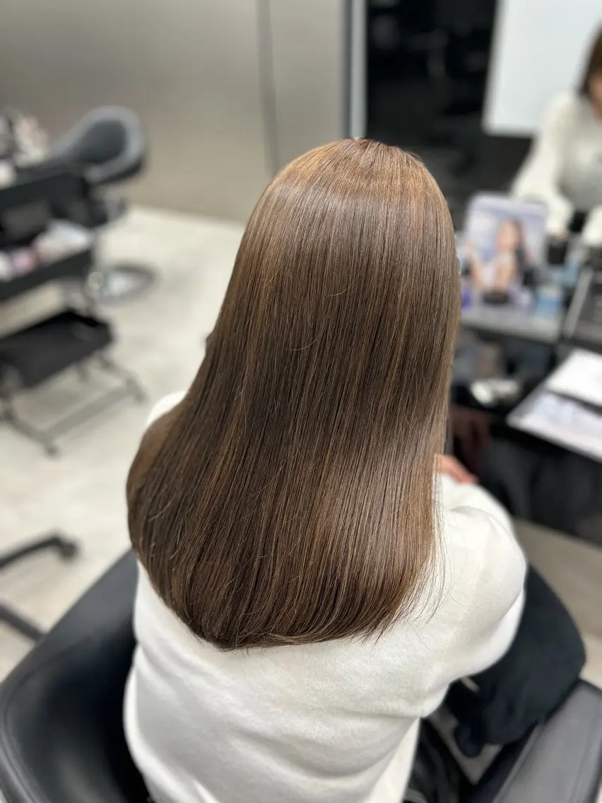 ロング カラー ブリーチ 透明感カラー グレージュ ミルクティーグレージュ ブリーチなしカラー ヘアカラー 💜ひな💜韓国レイ ヤー/透明感/美髪のヘアスタイル