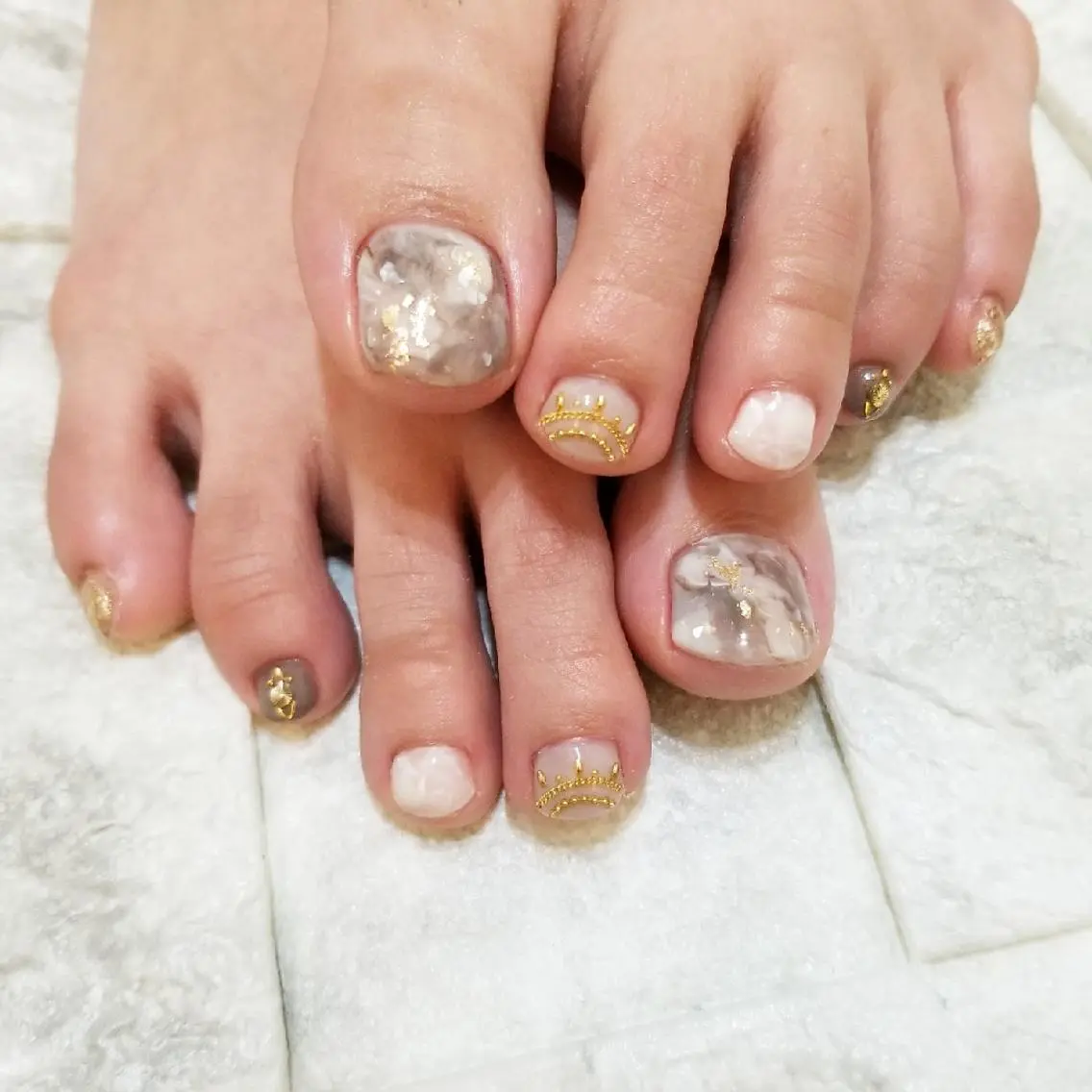 ネイル アートネイル フットネイル ジェルネイル nijiiro🌈 サトウのネイルデザイン