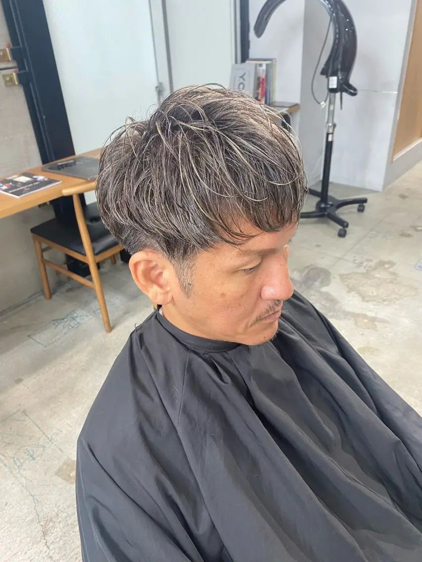 ショート ヘアカラー 村田 健のヘアスタイル