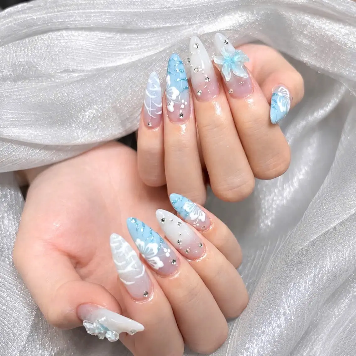 ネイル アートネイル チークネイル フレンチネイル ジェルネイル ガーリー HAPPI NAIL 大国町のネイルデザイン