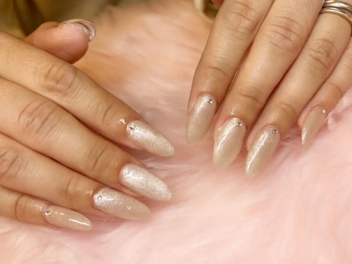 ロング Nailsalon Little Rのネイルデザイン