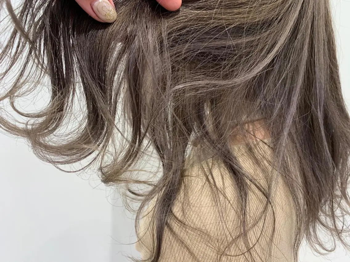 ロング カラー グレージュ ミルクティーグレージュ カット ヘアカラー トリートメント 透明感♡︎♡︎ 佐々木早苗のヘアスタイル