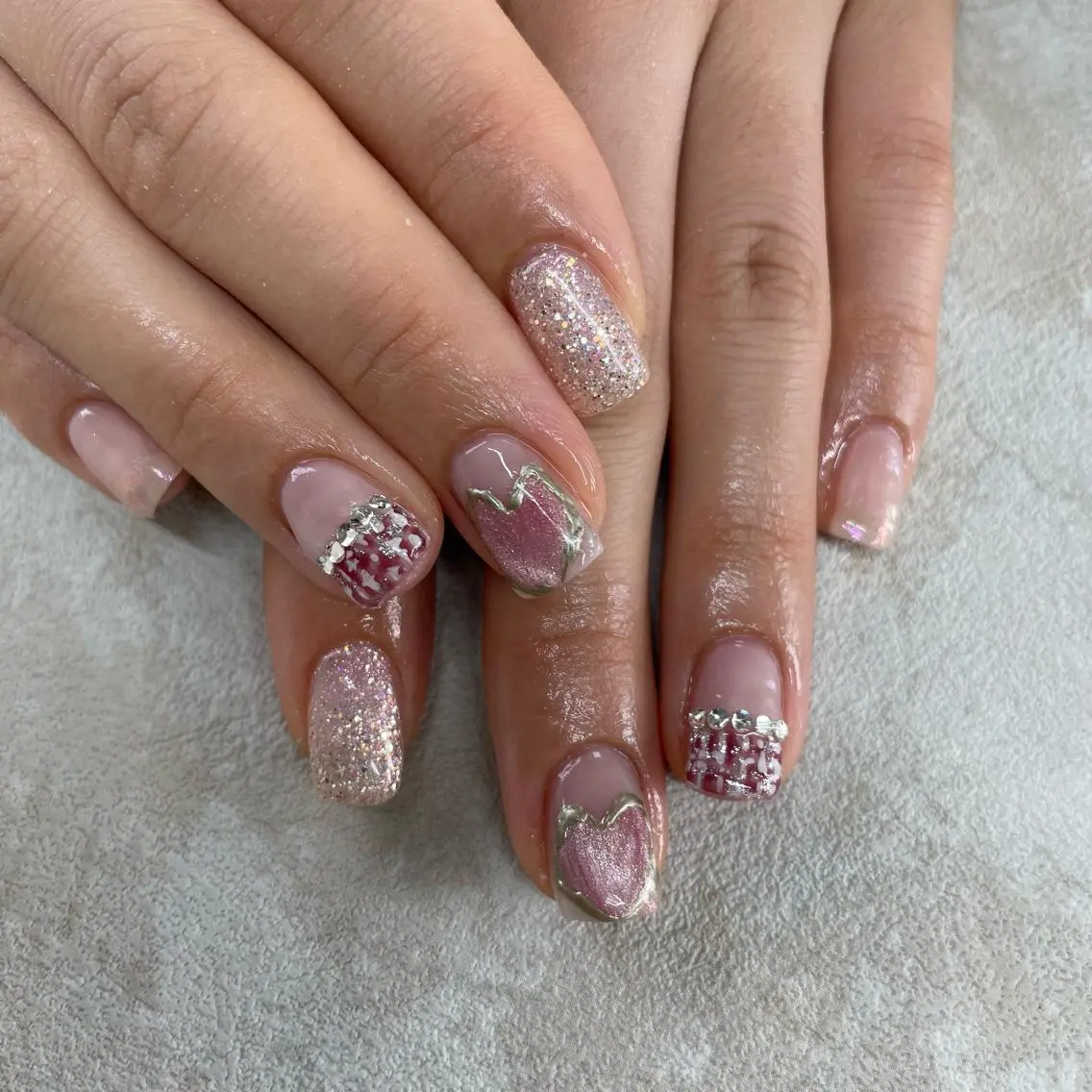 ネイル 持ち込み ニュアンスネイル ricco risaiaのネイルデザイン