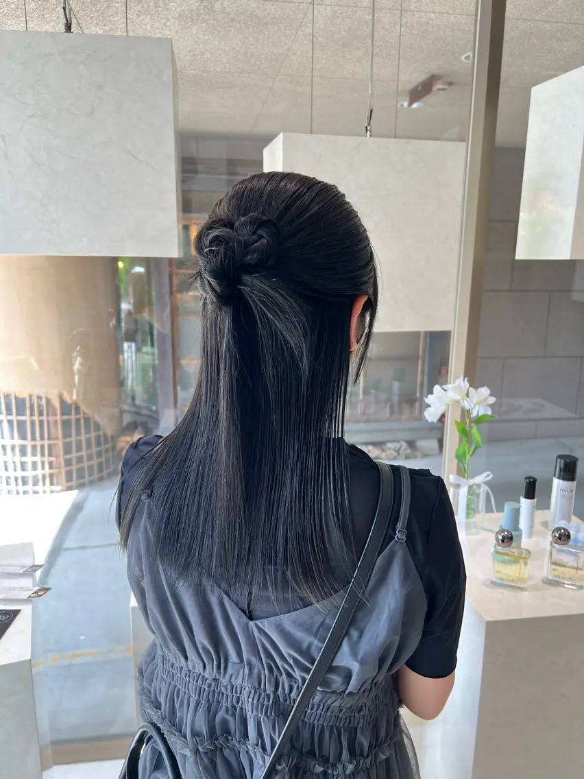 ロング ヘアアレンジ アッシュ 鹿児島美容室 NATSUKIのヘアスタイル