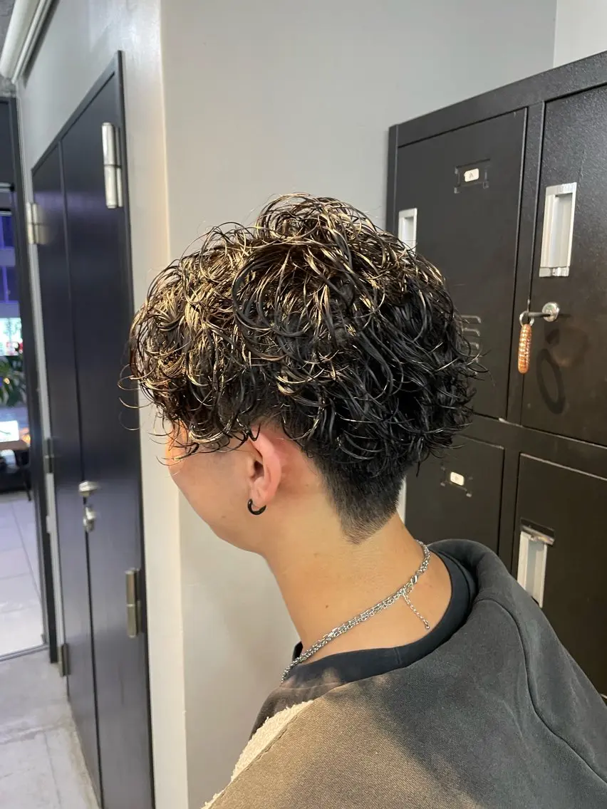 ショート パーマ メンズ カット パーマ トリートメント 新宿/透明感カラー/ 髪質改善/桜良のヘアスタイル