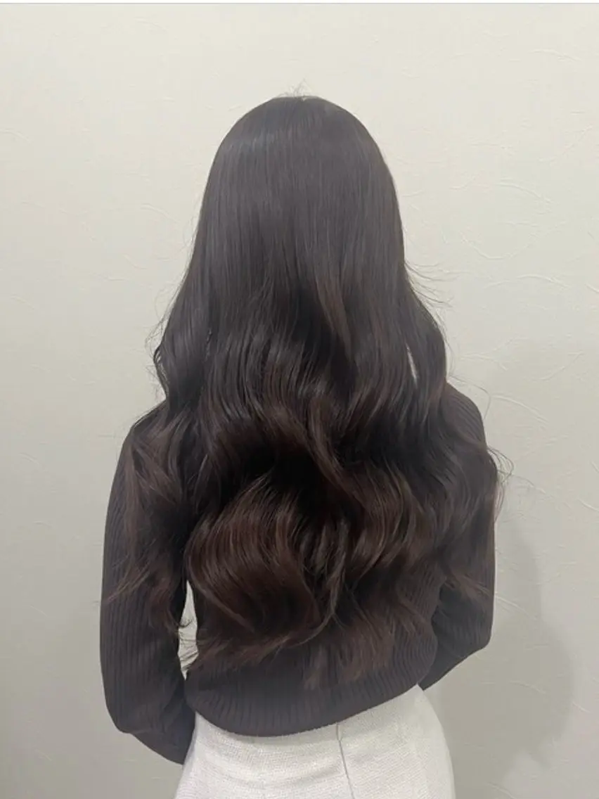 ロング くびれヘア ‎🤍透明感カラー︎ ‎🤍YUURI🤍のヘアスタイル