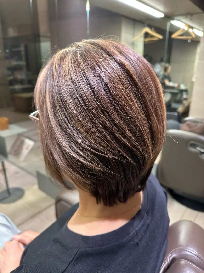 ショート ボブ カット 近藤 李香のヘアスタイル