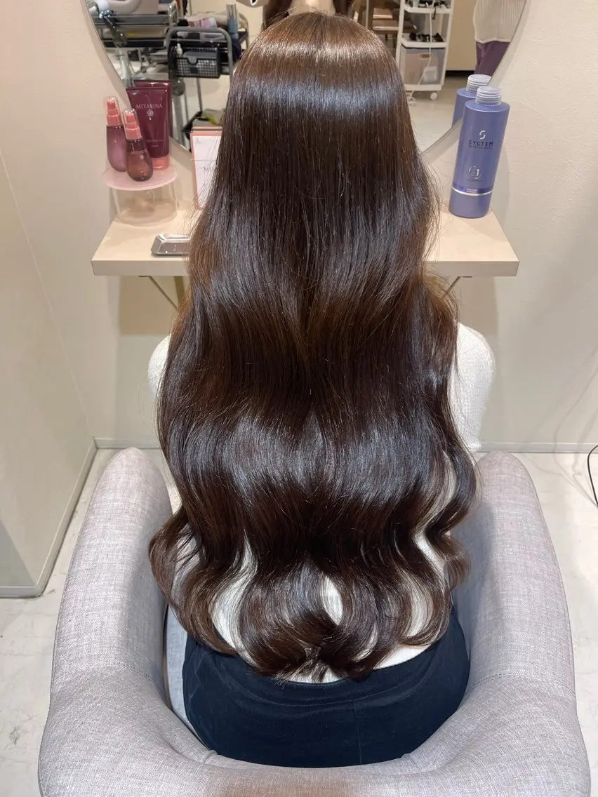 ロング カラー 松永 悠里のヘアスタイル