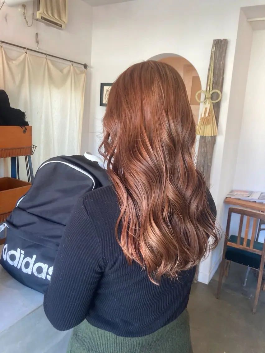ロング カラー ベージュカラー ダブルカラー オレンジ オレンジベージュ vahan✂︎ 小林未果🕊のヘアスタイル