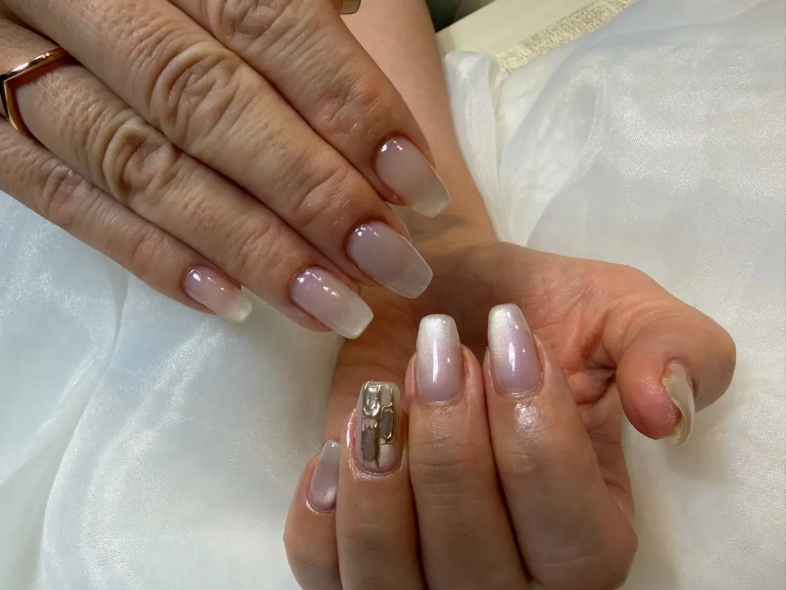 ネイル アートネイル マグネットネイル ワンカラーネイル Ouna NAIL haruのネイルデザイン