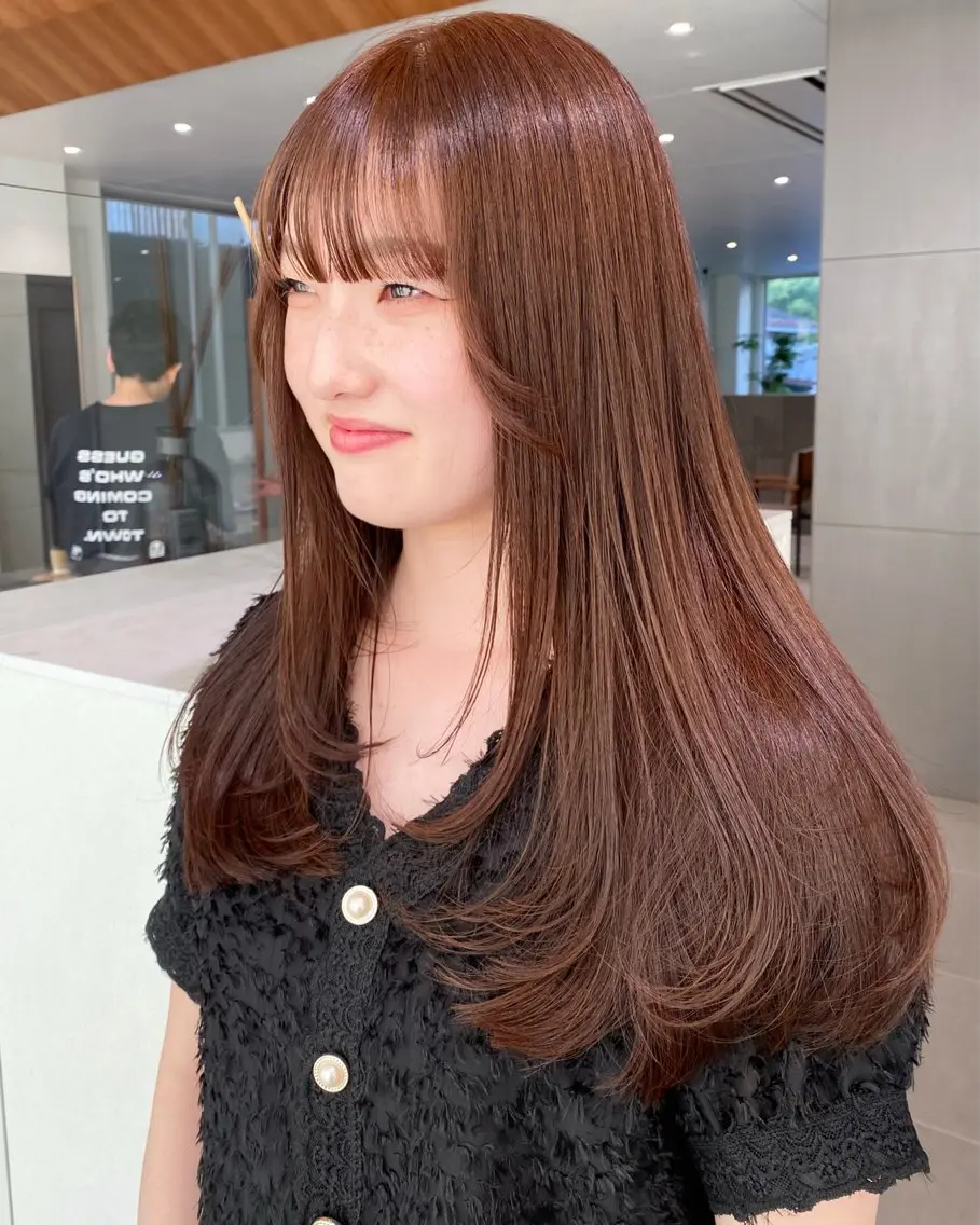 ロング レイヤーカット ヘアカラー トリートメント 🎀透明感× 暖色カラーつな🎀のヘアスタイル