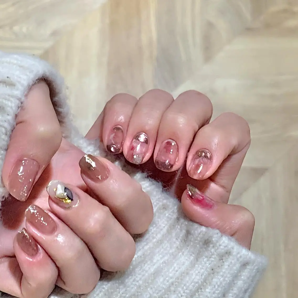 ネイル ボルドー ブラウン ニュアンスネイル ハンドネイル 佐藤 まりえのネイルデザイン