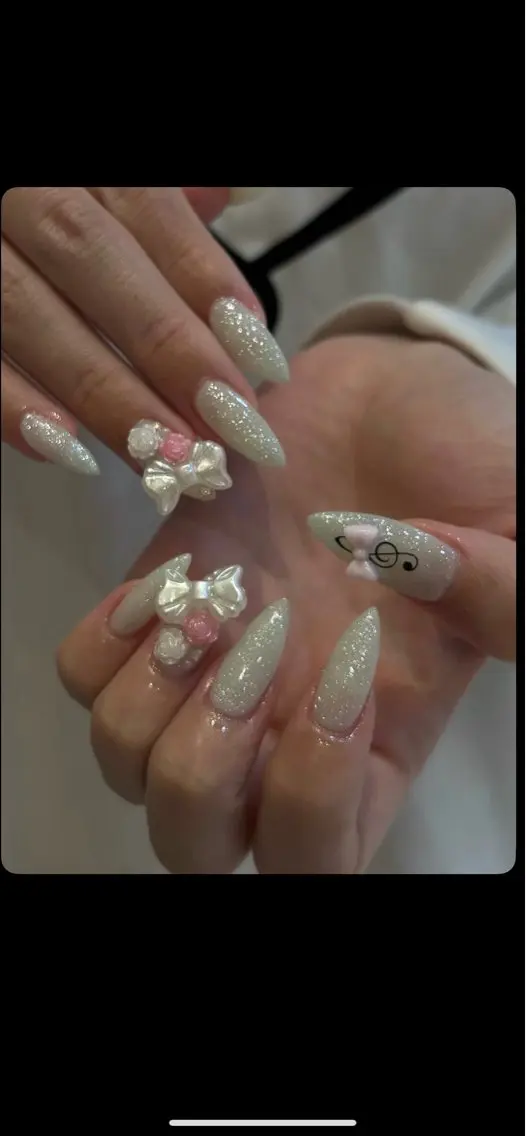 ネイル アートネイル スカルプネイル ストーンネイル ネイルチップ ハンドネイル NiJi Nailsのネイルデザイン