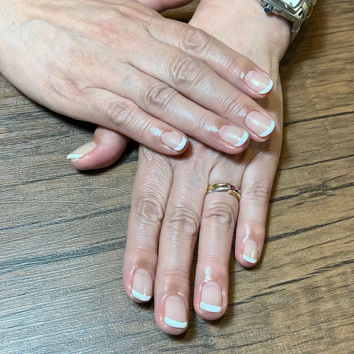 ネイル フレンチネイル ハンドネイル HENRIETTA NAILSALONのネイルデザイン