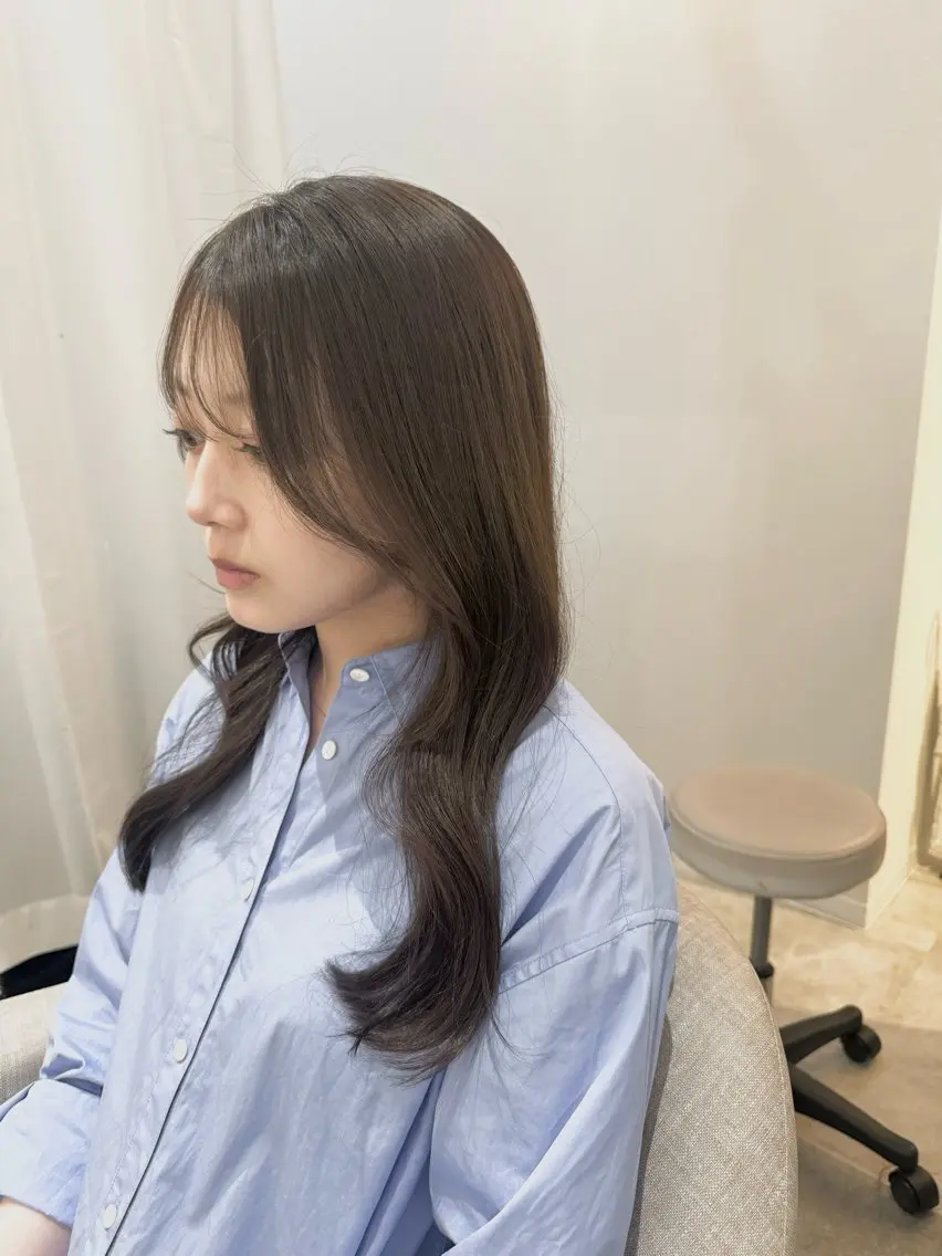ロング カラー 赤み無し柔らかカラー 【梅田】madokaのヘアスタイル