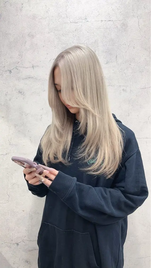 カラー limit ユイカ/ ハイトーンカラー💫のヘアスタイル