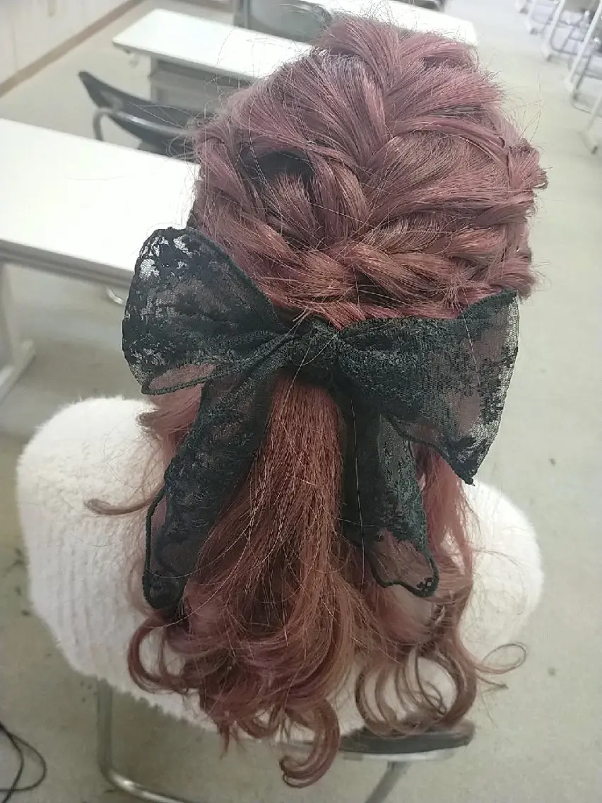 ヘアアレンジ ロング ハーフアップ SiLO 🎀 𝕂𝕒𝕟𝕟𝕒のヘアスタイル