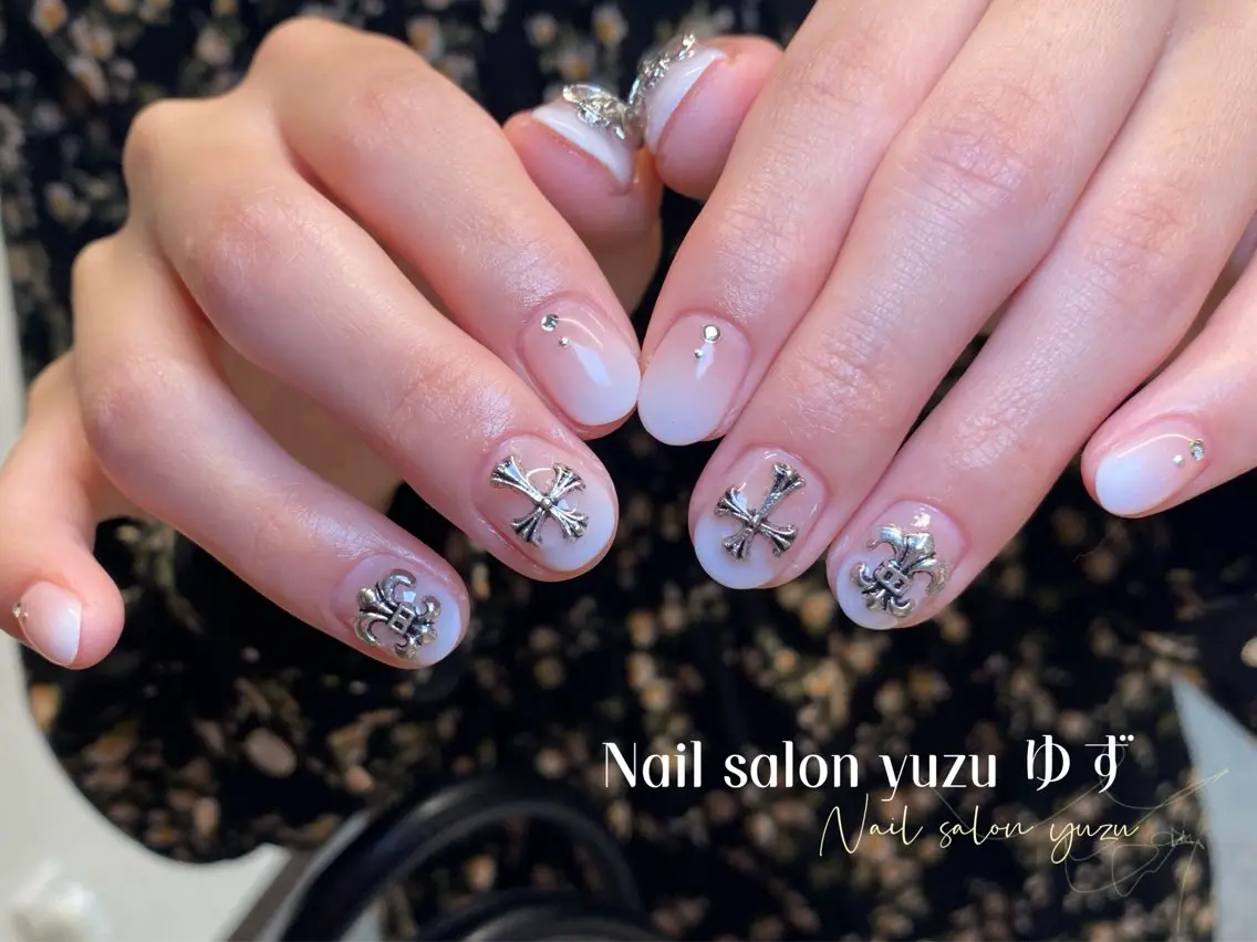 ネイル カジュアル チークネイル 成人式 ドット フレンチネイル ゆず- Nail Salonのネイルデザイン