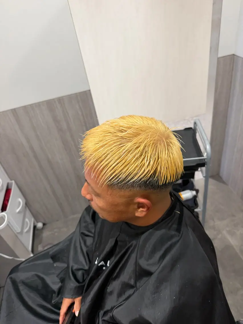カラー メンズ メンズブリーチ ブリーチ カット ヘアカラー 個室サロンKAITO メンズ特化美容師のヘアスタイル