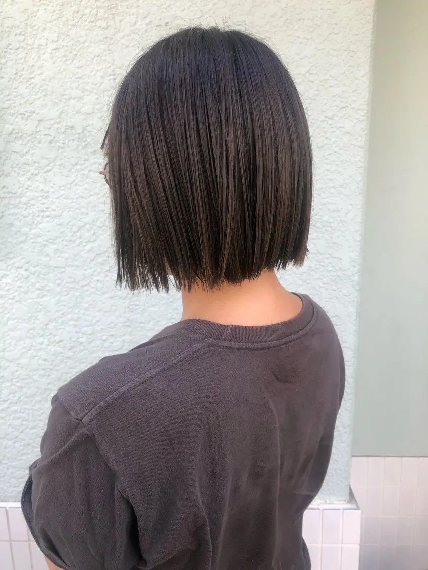 ショート 切りっぱなしボブ アッシュ ボブ Saloクルミ/ パーマモデル☁️のヘアスタイル