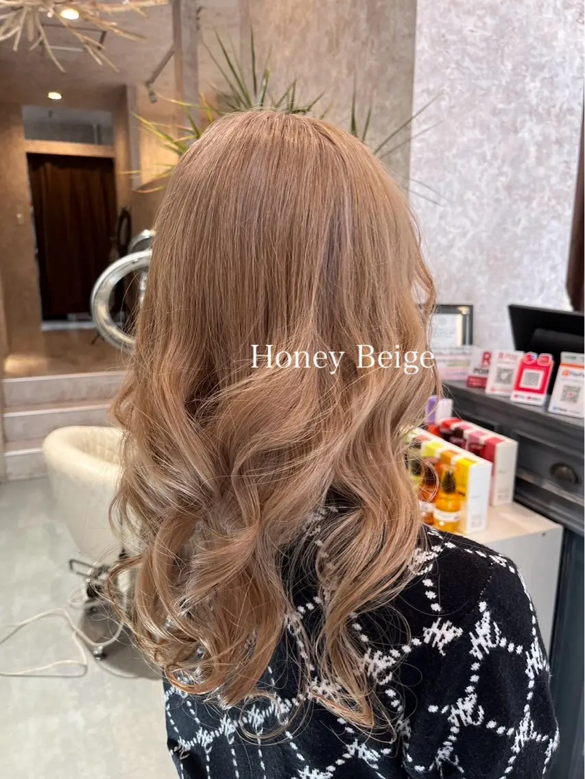 セミロング カラー ベージュカラー ブリーチ ブルーカラー ダブルカラー グラデーションカラー 🫟Blanco🫟 Color&Careのヘアスタイル