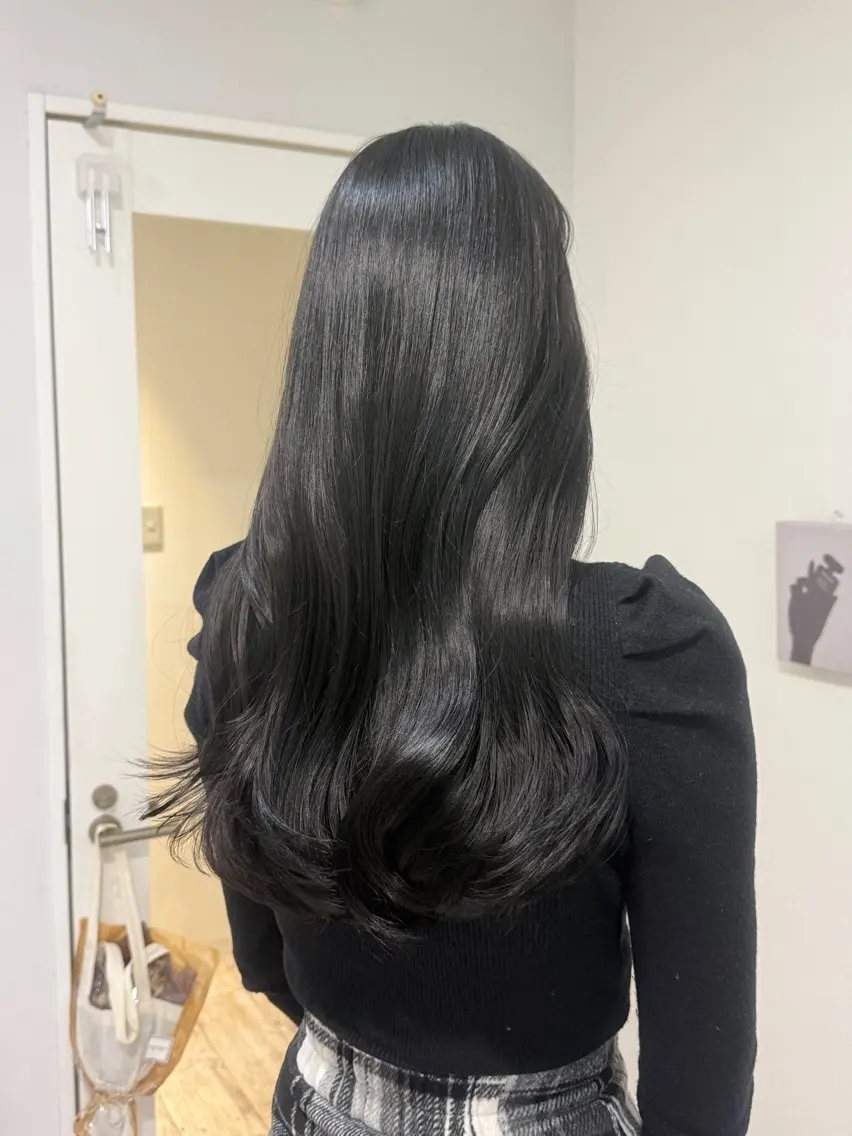 ロング カラー ヘアカラー トリートメント piLLon/ RYUKAのヘアスタイル