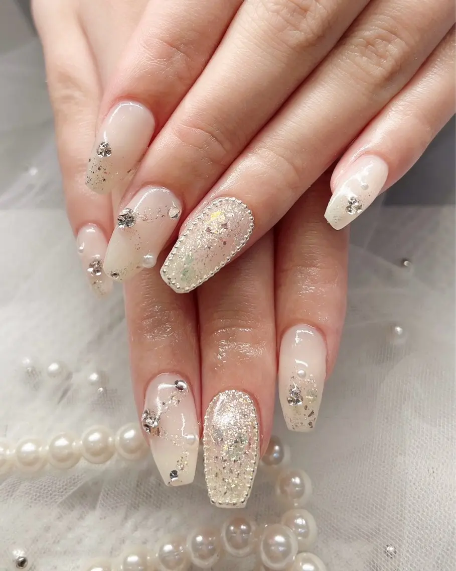 ネイル 成人式 フラッシュネイル フットネイル ジェルネイル 卒業式 ハンドネイル ハンドケア mione_ou nail salonのネイルデザイン