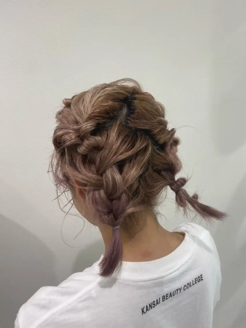 ミディアム ヘアアレンジ リト /渋谷/ハイトーンのヘアスタイル
