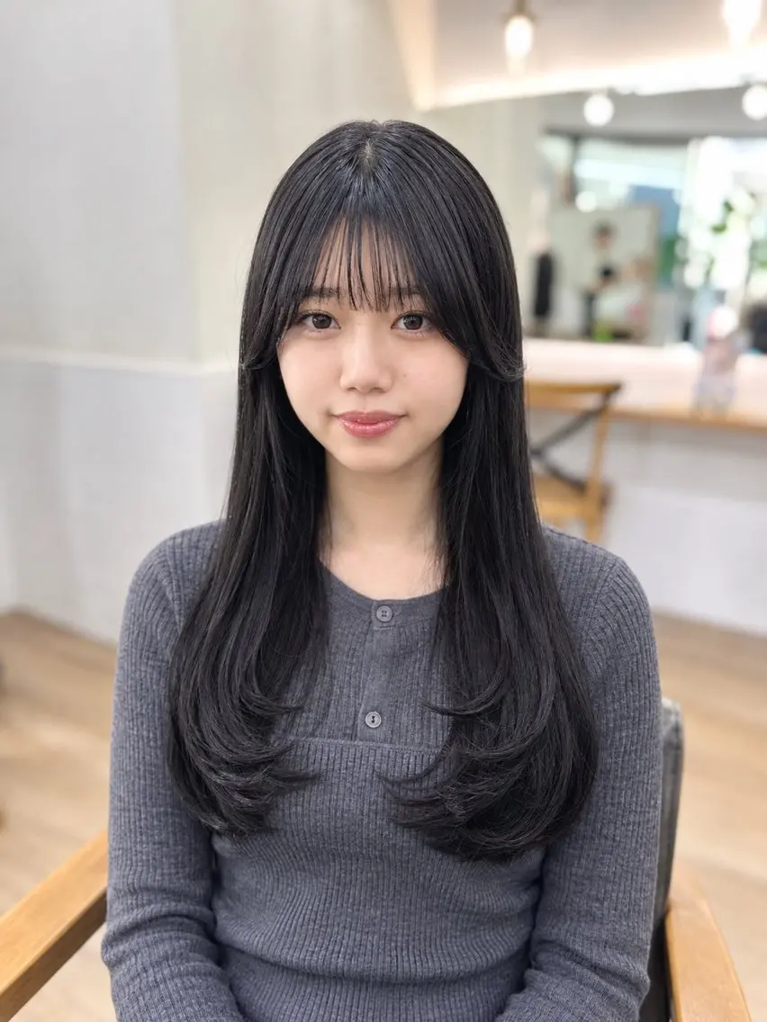 ロング カラー パーマ ヘアアレンジ キッズ カット 縮毛矯正 顔まわりで差がつく 🌿似合わせカットのヘアスタイル
