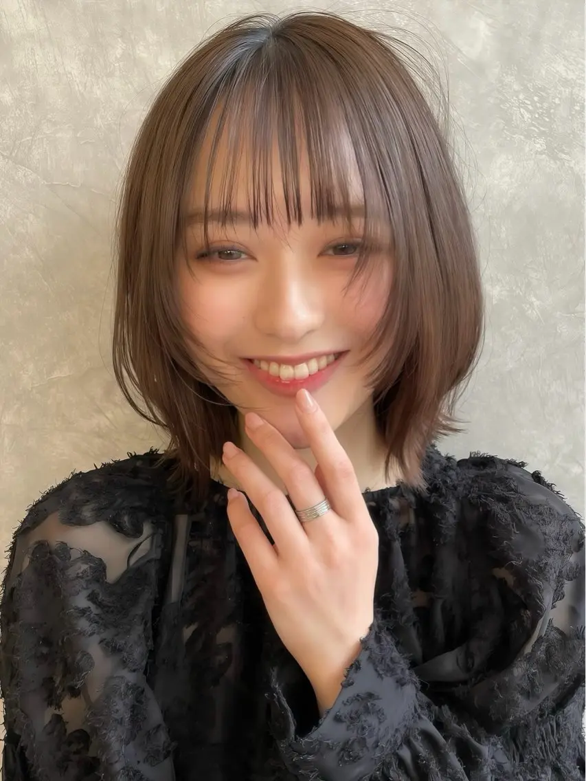 ミディアム ボブ 顔まわりレイヤー 顔周りカット レイヤーカット 小顔カット カット ヘアカラー トリートメント 江上 京花のヘアスタイル