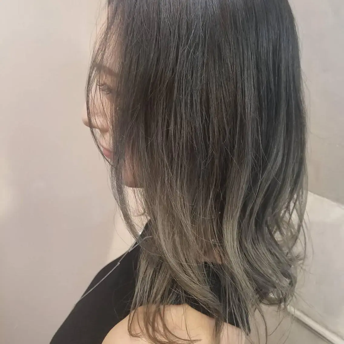 セミロング カラー アディクシーカラー welring hair salonのヘアスタイル