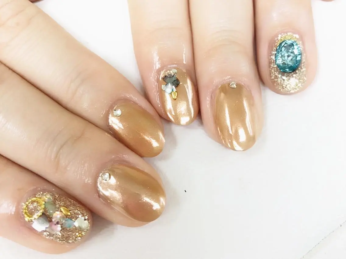 ミディアム カラー パーマ ヘアアレンジ メンズ キッズ ネイル マツエク・マツパ ミラーネイル 関目nail ★HeaRichのネイルデザイン