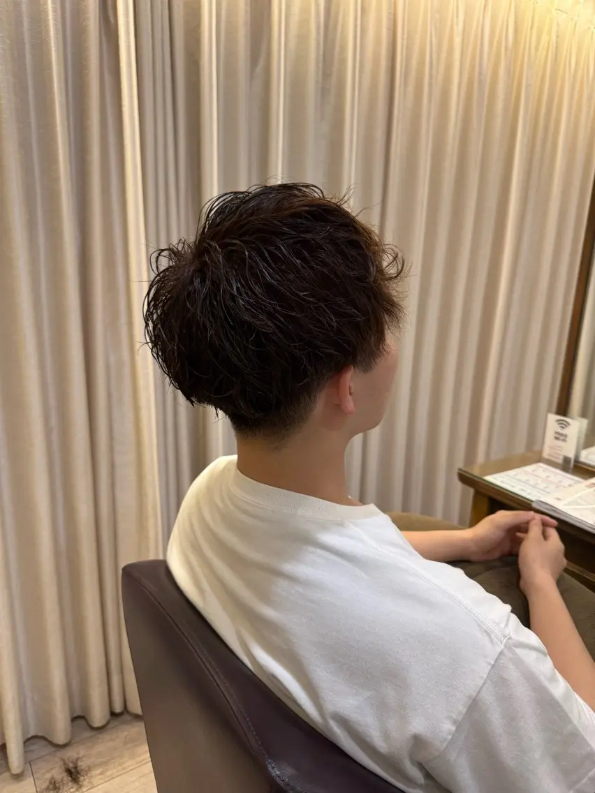 メンズ カット パーマ 尾形 なつきのマツエク・マツパデザイン