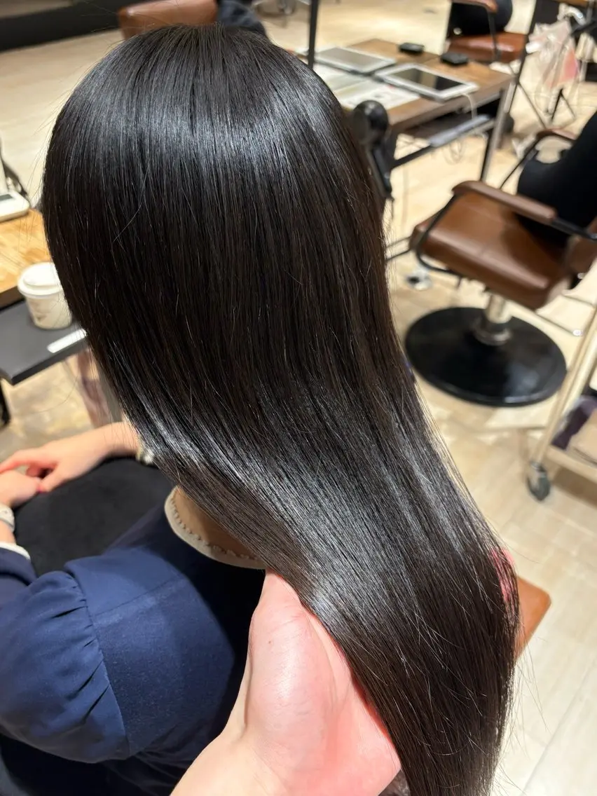 ロング 縮毛矯正 山本 忠臣のヘアスタイル