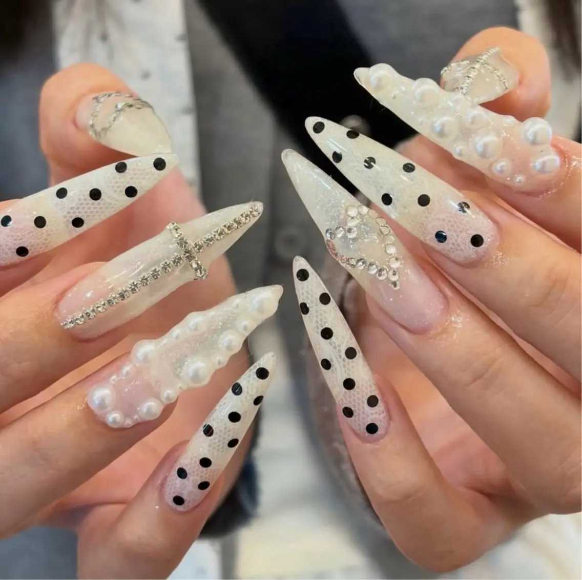 ネイル 韓国ネイル マグネットネイル 持ち込み ハンドネイル ハンドケア Mika nail_Royalのネイルデザイン