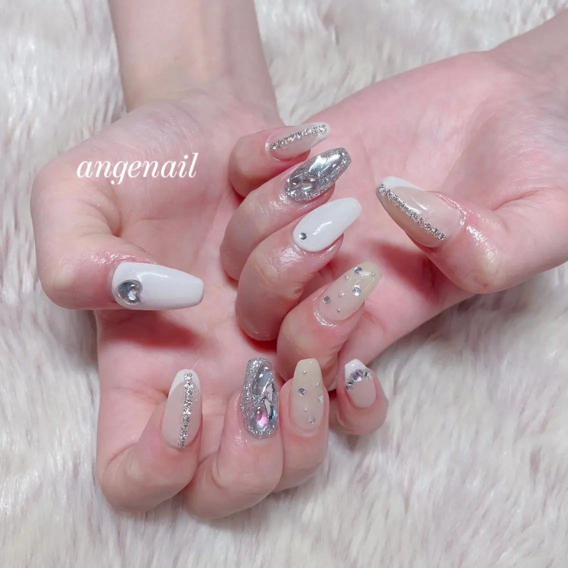 ネイル ハンドネイル オーナーネイリスト MAKIのネイルデザイン