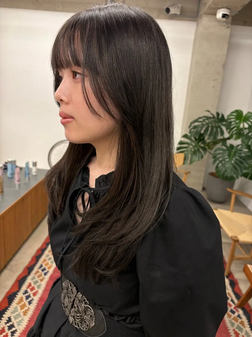 ロング レイヤーカット 佐久間 萌のヘアスタイル
