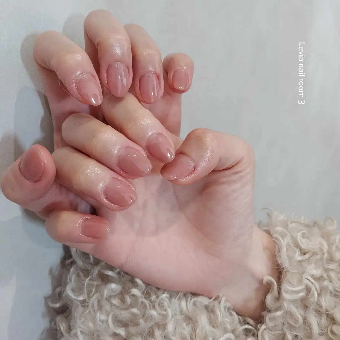 ネイル オフィスネイル ワンカラーネイル Levia nail 清水のネイルデザイン