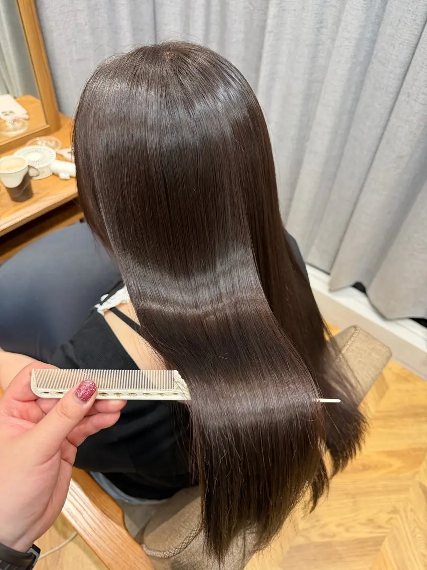 ロング カラー ブラウンカラー 🪄✨艶髪✨🪄 いわさきのヘアスタイル