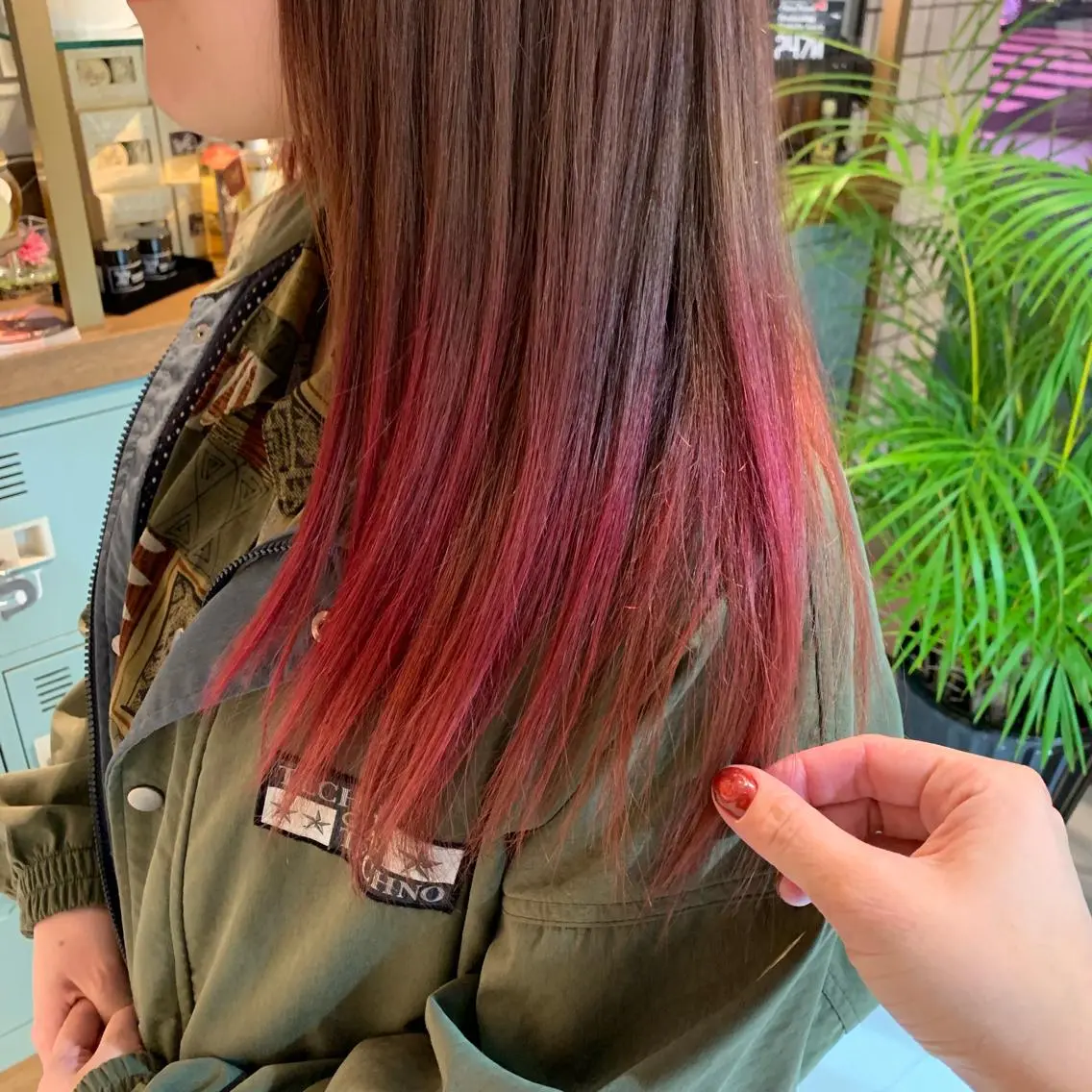 ロング カラー グラデーションカラー ピンクカラー ピンクパープル パープルカラー 👑満足度1000% 重村　春奈👑のヘアスタイル