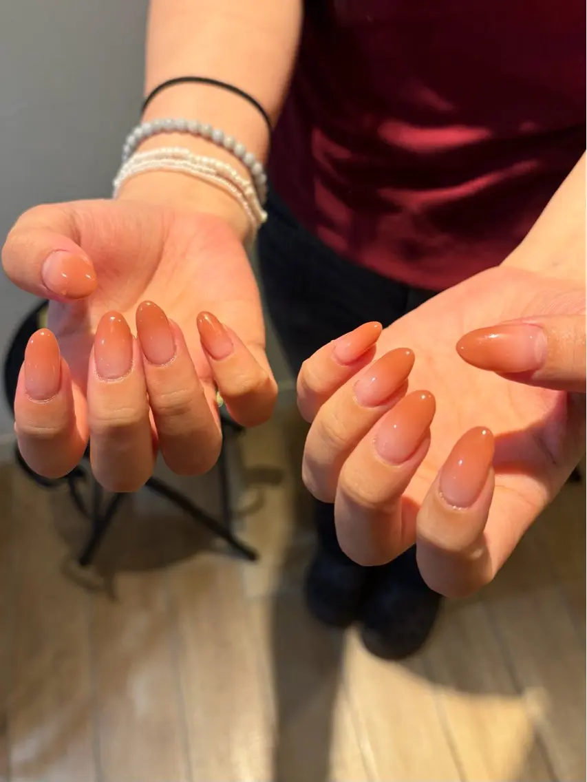 ネイル ハンドネイル 𝗶𝗿𝗼𝗵𝗮 ໒꒱ 𓏸*˚のネイルデザイン