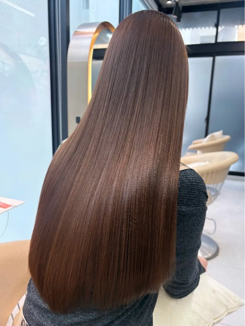 ロング 縮毛矯正 トリートメント 福岡縮毛矯正✨️ ストレート 向井和輝のヘアスタイル